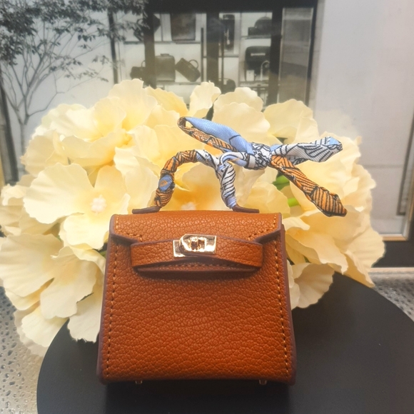 Unbranded Accessories - NEW🍀Mini Kelly Brown Bag Charm 🍀🌼